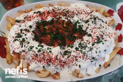 Patates Yatagında Yoğurt Soslu Jülyen Et/tavuk Göğsü