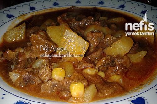 Mısırlı Etli Patates Yemeği