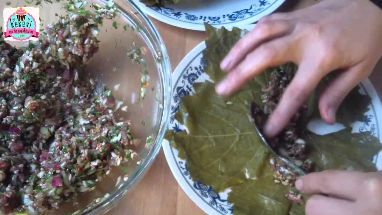 Etli Yaprak Sarması Nasıl Yapılır?