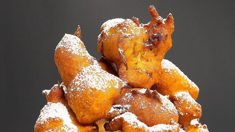 Pisang Goreng (Indonesian Banana Fritters)
