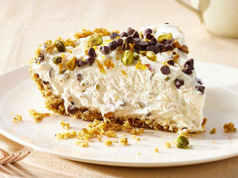 No-Bake Cannoli Pie
