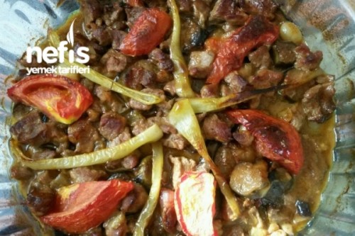 Fırında Patlıcan Kuşbaşılı Musakka