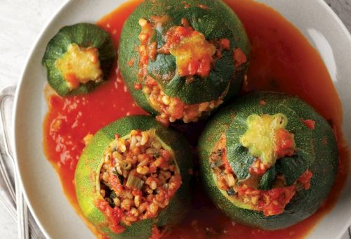 BULGURLU GİRİT KABAĞI DOLMASI