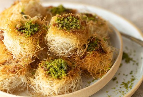 CEVİZLİ KÜÇÜK KADAYIF TATLISI