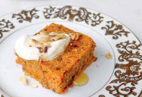 ÇİĞ HAVUÇLU KEK (ŞEKERSİZ, GLÜTENSİZ)