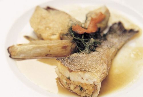 DENİZ ÜRÜNLÜ BALIK DOLMASI