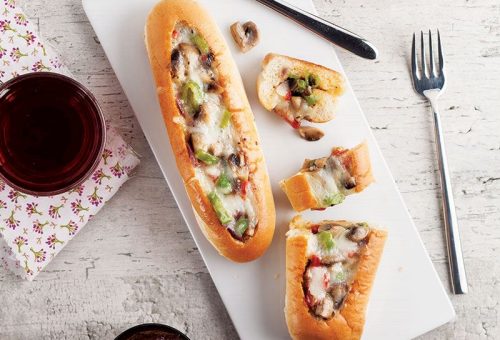 FIRINDA MANTARLI SANDVİÇ EKMEĞİ