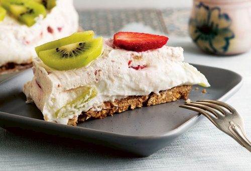 HURMALI PİŞMEYEN YOĞURT TATLISI