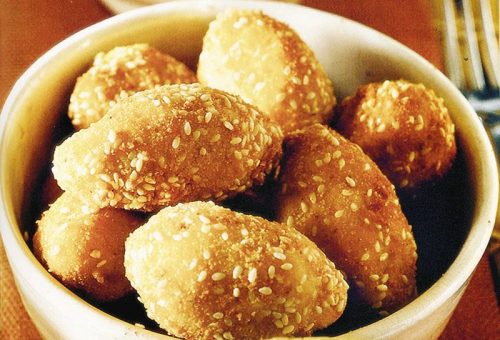 SUSAMLI VE FINDIKLI PATATES KROKET