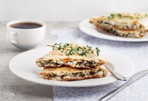 TAVADA LAVAŞ BÖREĞİ