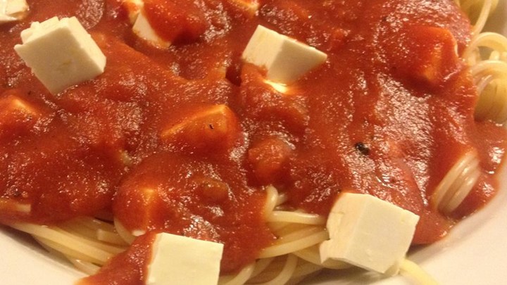 Quick and Easy Greek Spaghetti