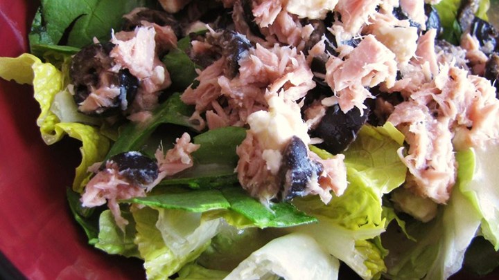 Greek-Style Tuna Salad
