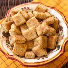 Pecorino & Black Pepper Cheese Crisps