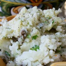Roasted Garlic Mashed Potatoes