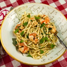 Garlicky Shrimp Scampi Pasta