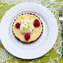 Mini Key Lime Cheesecakes With Chocolate Crust