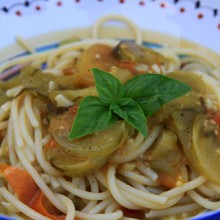 Spaghetti With Green Tomato Sauce