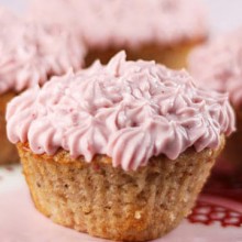 Strawberry Cupcakes With Strawberry Cream Cheese Frosting